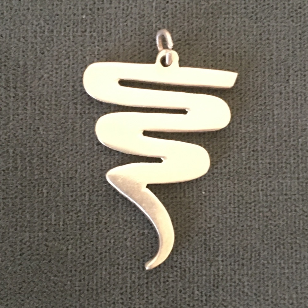 925 Sterling Silver Zig Zag pendant